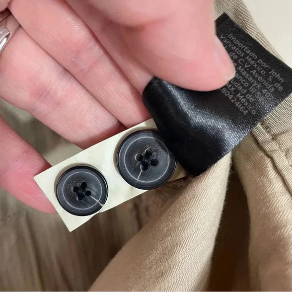 John Varvatos USA Linen Blend Flat Front Khaki Shorts - Picture 8 of 9